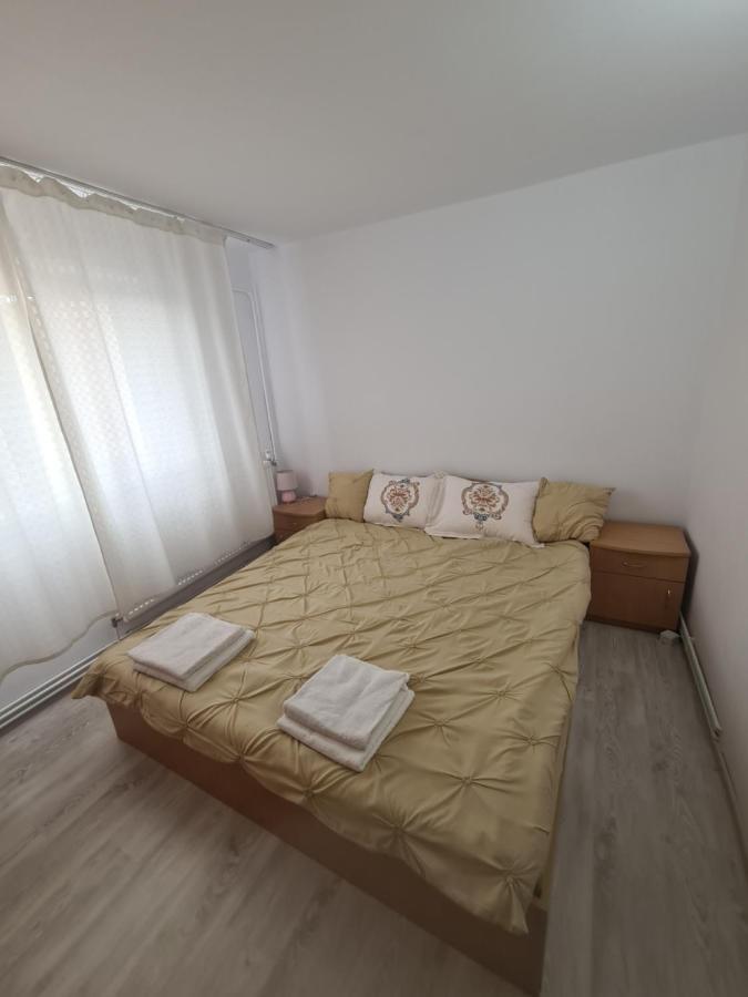 Apartament 2 Camere Etaj 4 Din 4 克拉奥华 外观 照片