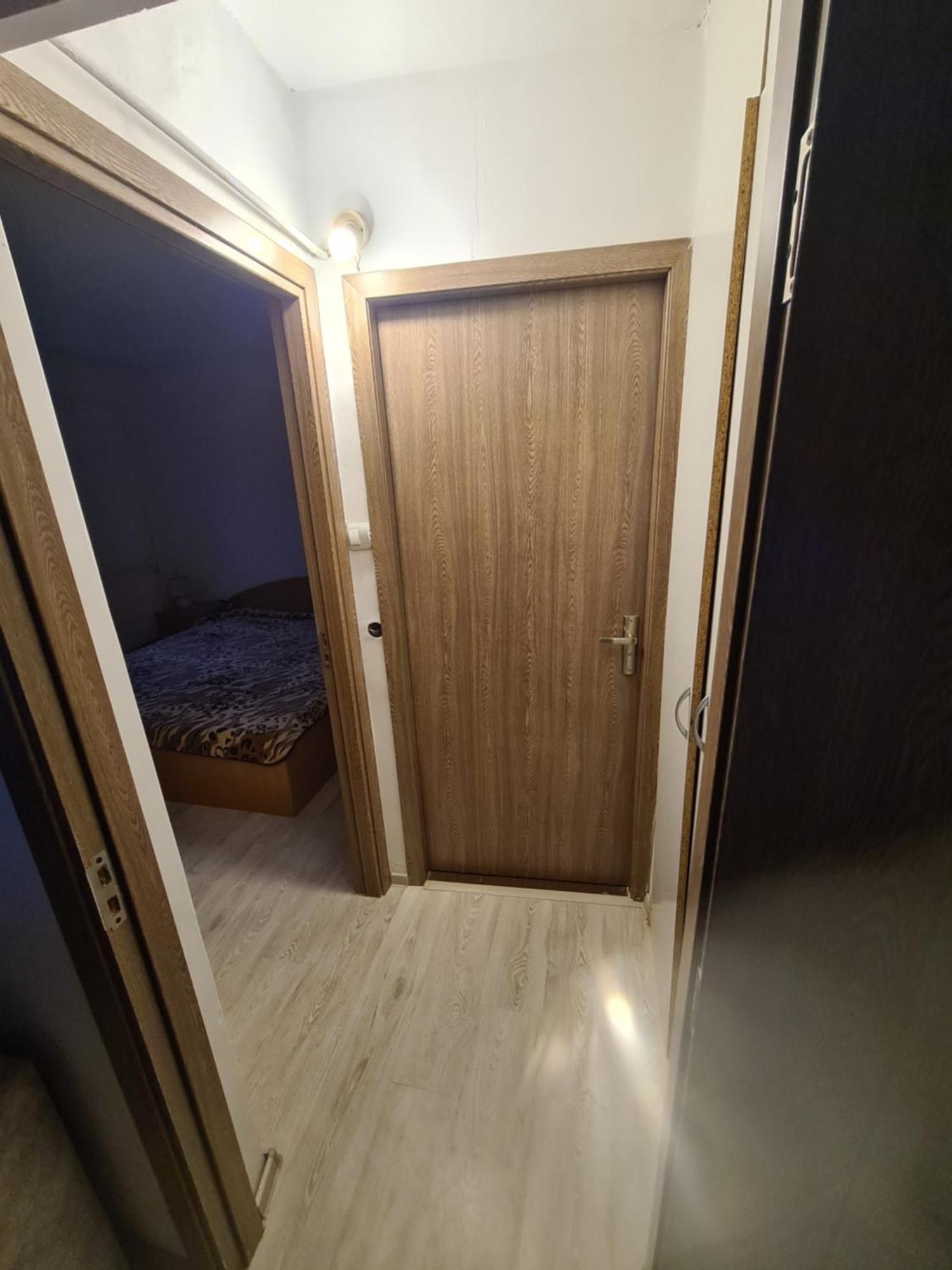 Apartament 2 Camere Etaj 4 Din 4 克拉奥华 外观 照片